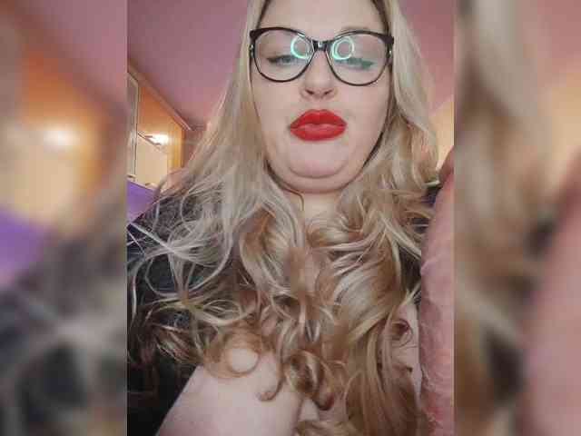 Pretty_NYUSHA webcam