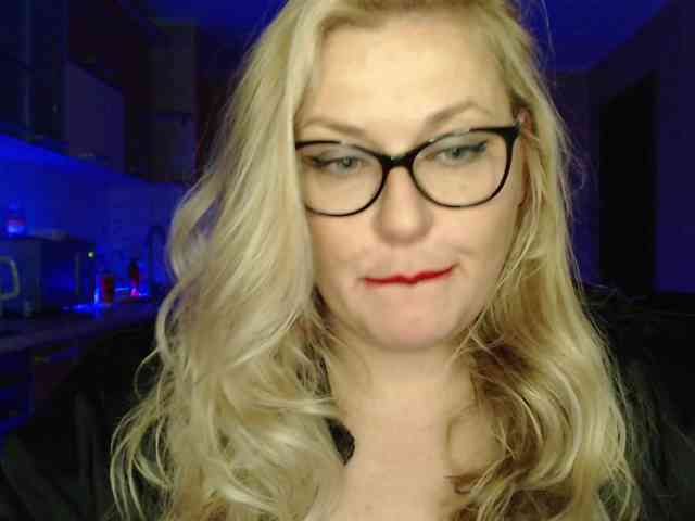 LoveSexNusha webcam