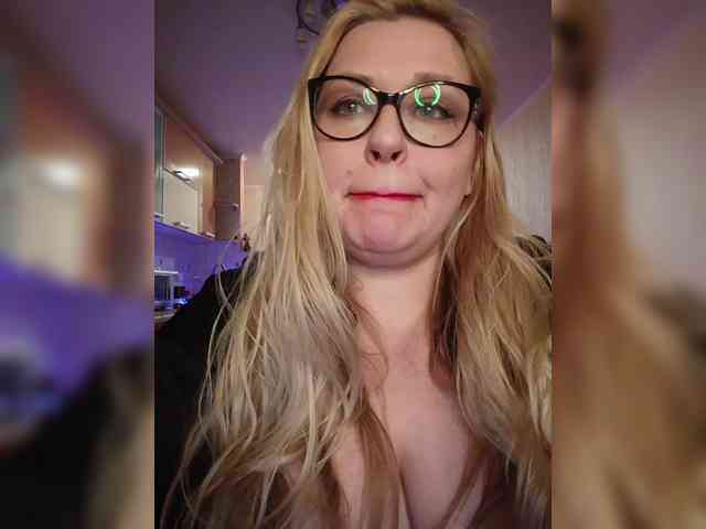 Pretty_NYUSHA webcam