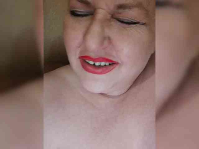 NushaMilf webcam