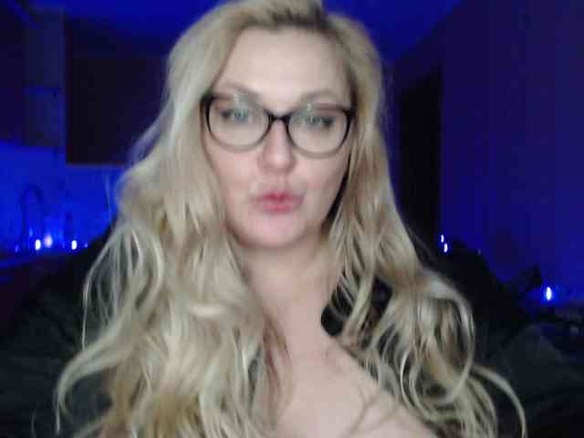 Pretty_NYUSHA webcam