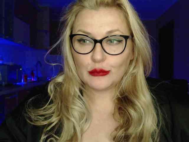 LoveSexNusha webcam