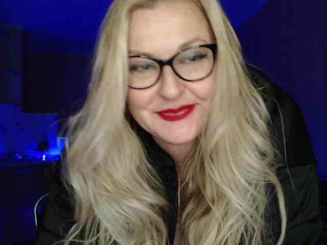 LoveSexNusha webcam