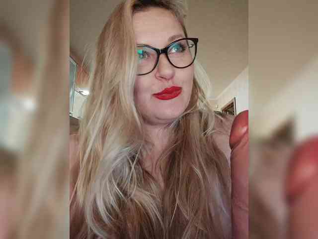 free chat adult WifeyNusha