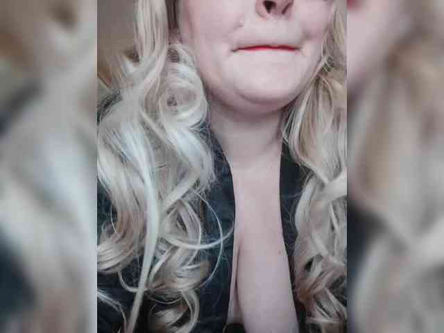 Pretty_NYUSHA webcam