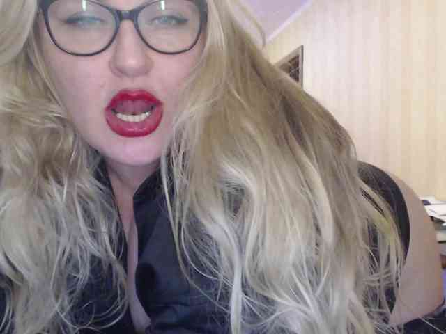 Pretty_NYUSHA webcam