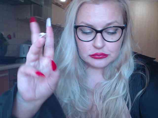 NushaMilf webcam