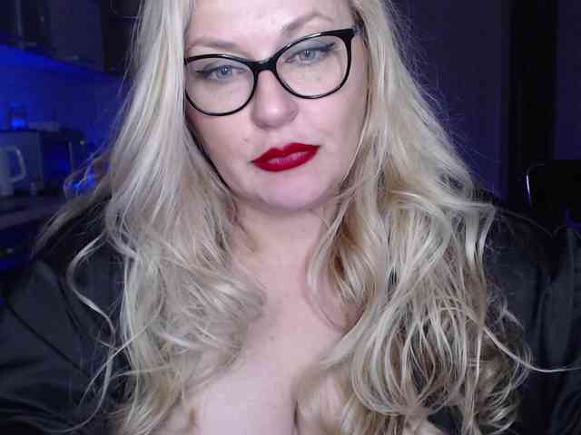 LoveSexNusha webcam