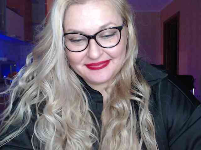 NushaMilf webcam