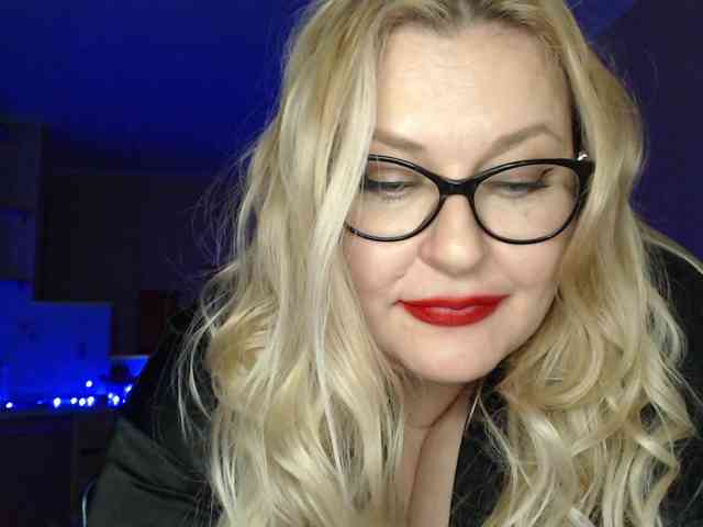 Pretty_NYUSHA webcam