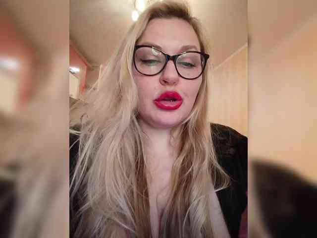 Pretty_NYUSHA webcam