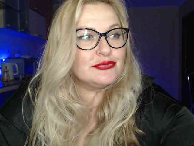 LoveSexNusha webcam