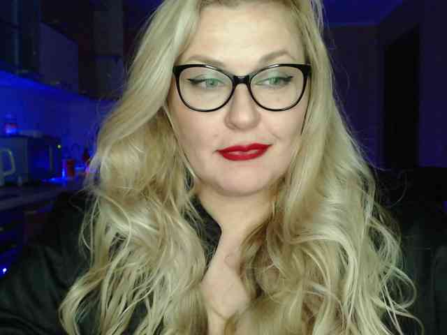 LoveSexNusha webcam