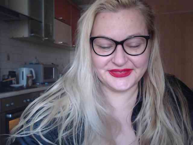 NushaMilf webcam