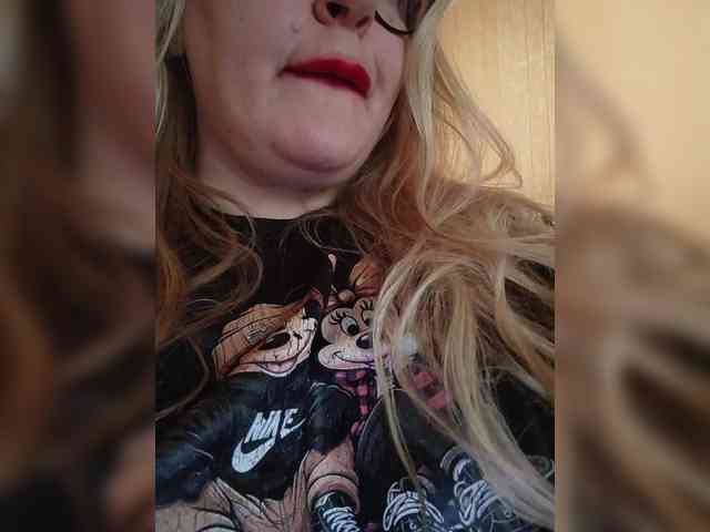 Pretty_NYUSHA webcam