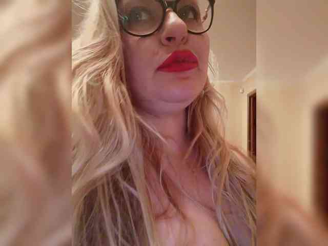 Pretty_NYUSHA webcam