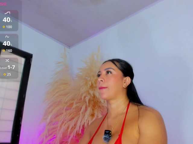 greicyass's BongaCams show and profile