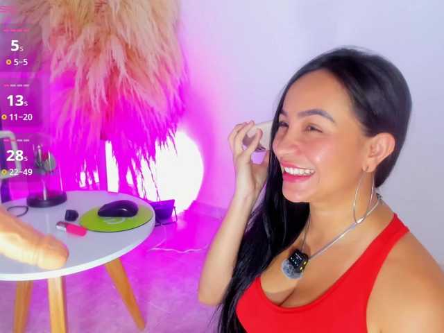 greicyass's BongaCams show and profile