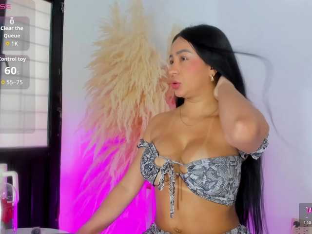 greicyass's BongaCams show and profile