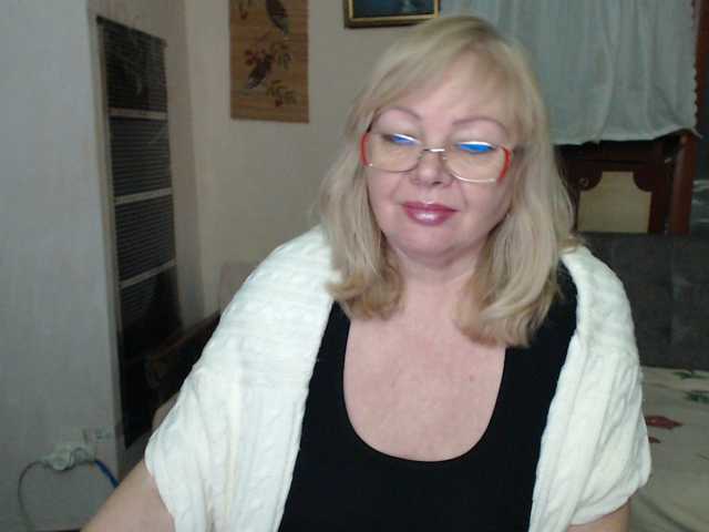 BarbaraBlondy — Fully naked 5 min @remain 