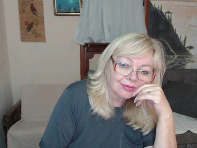 EvelynLoveShy webcam