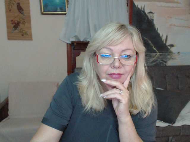 EvelynLoveShy webcam