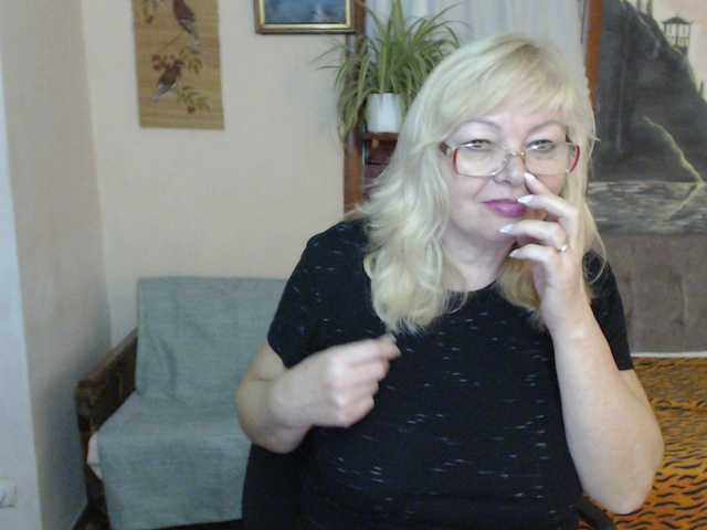 Try the steaming hot broadcaster BarbaraBlondy as she's caressing her figure BarbaraBlondy from BongaCams