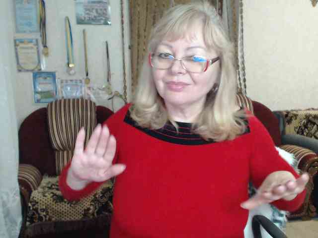 EvelynLoveShy webcam