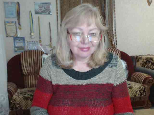 EvelynLoveShy webcam