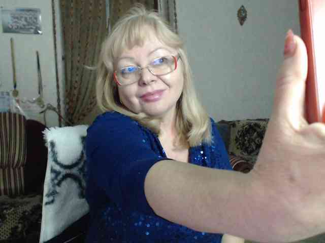 EvelynLoveShy webcam