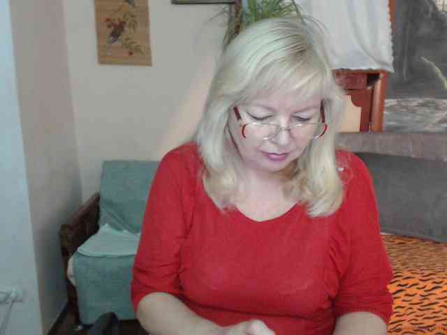 EvelynLoveShy webcam