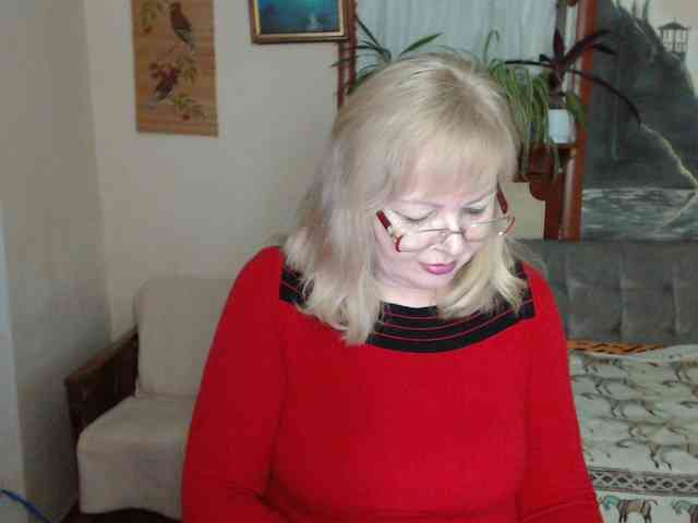 EvelynLoveShy webcam