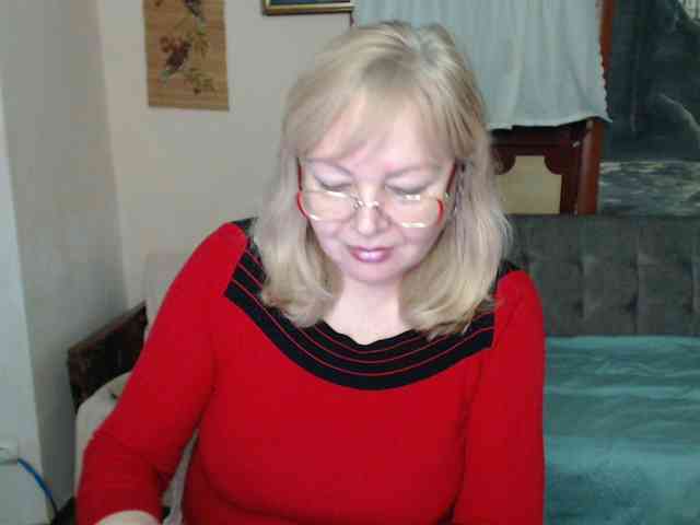 EvelynLoveShy webcam