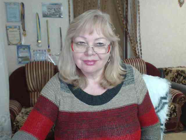 EvelynLoveShy webcam