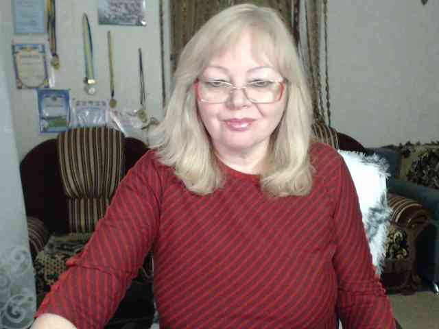 EvelynLoveShy webcam