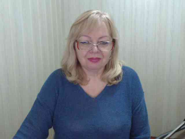 EvelynLoveShy webcam