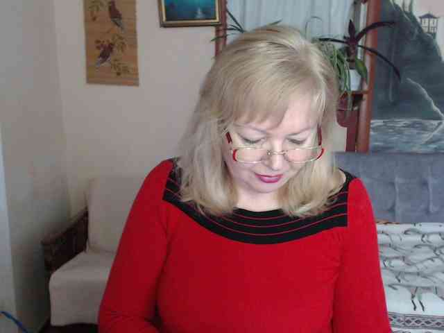 EvelynLoveShy webcam