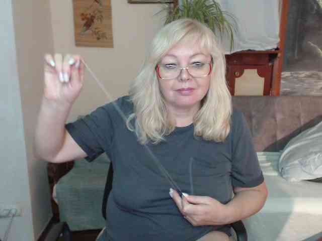 EvelynLoveShy webcam