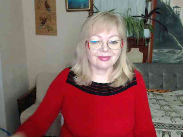 EvelynLoveShy webcam