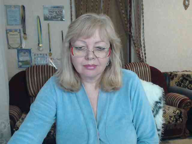 EvelynLoveShy webcam