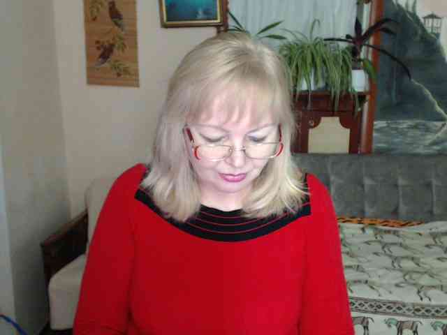 EvelynLoveShy webcam