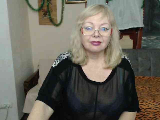 EvelynLoveShy webcam