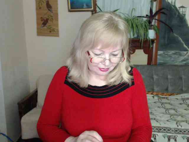 EvelynLoveShy webcam