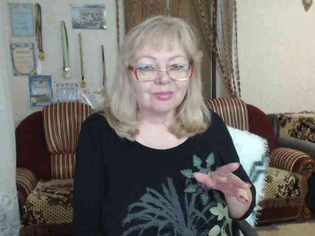 EvelynLoveShy webcam