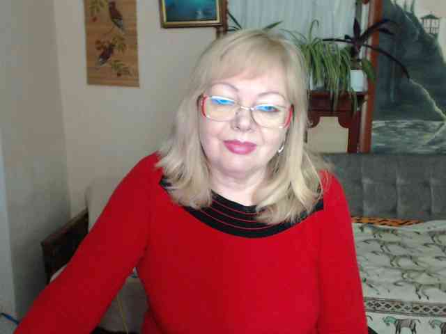 EvelynLoveShy webcam