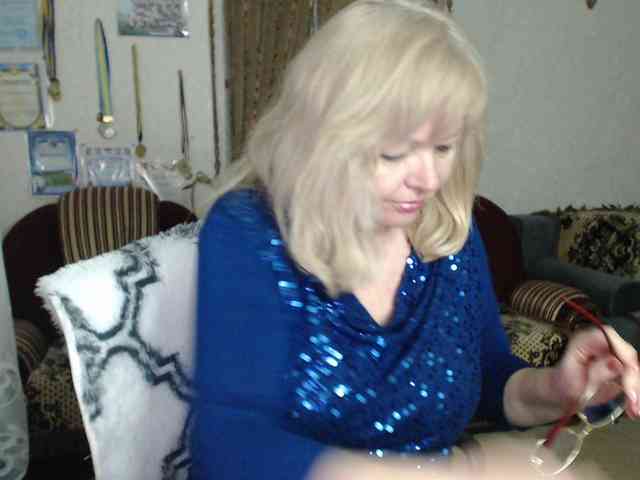 EvelynLoveShy webcam