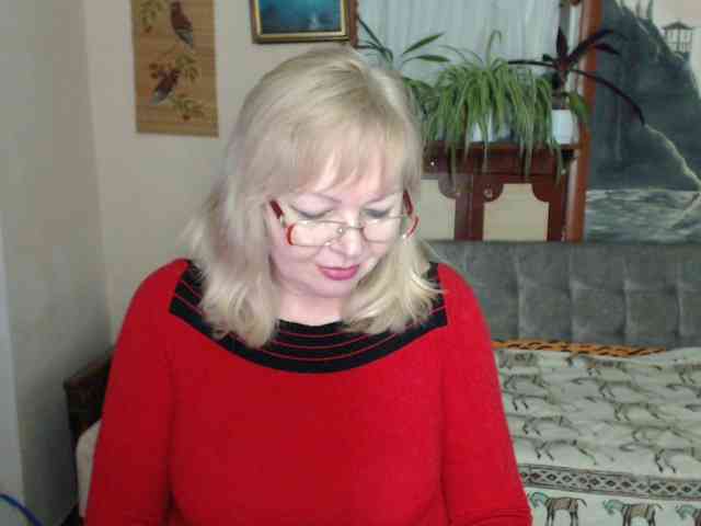 EvelynLoveShy webcam