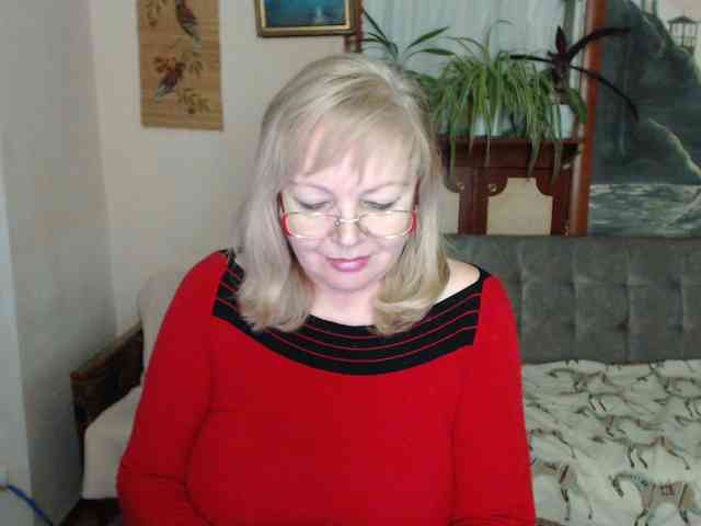 EvelynLoveShy webcam