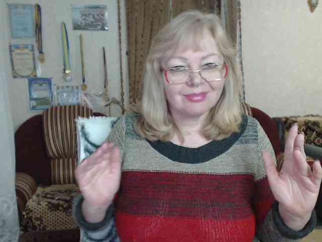 EvelynLoveShy webcam