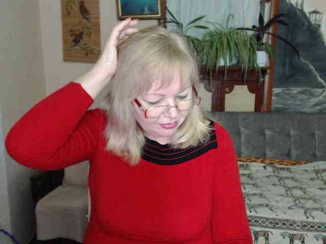 EvelynLoveShy webcam